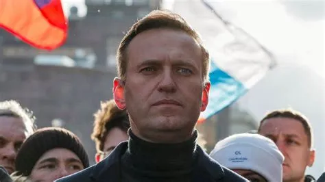 Navalny Poisoning Case: A Glimpse into Russian Political Tensions and International Outcry